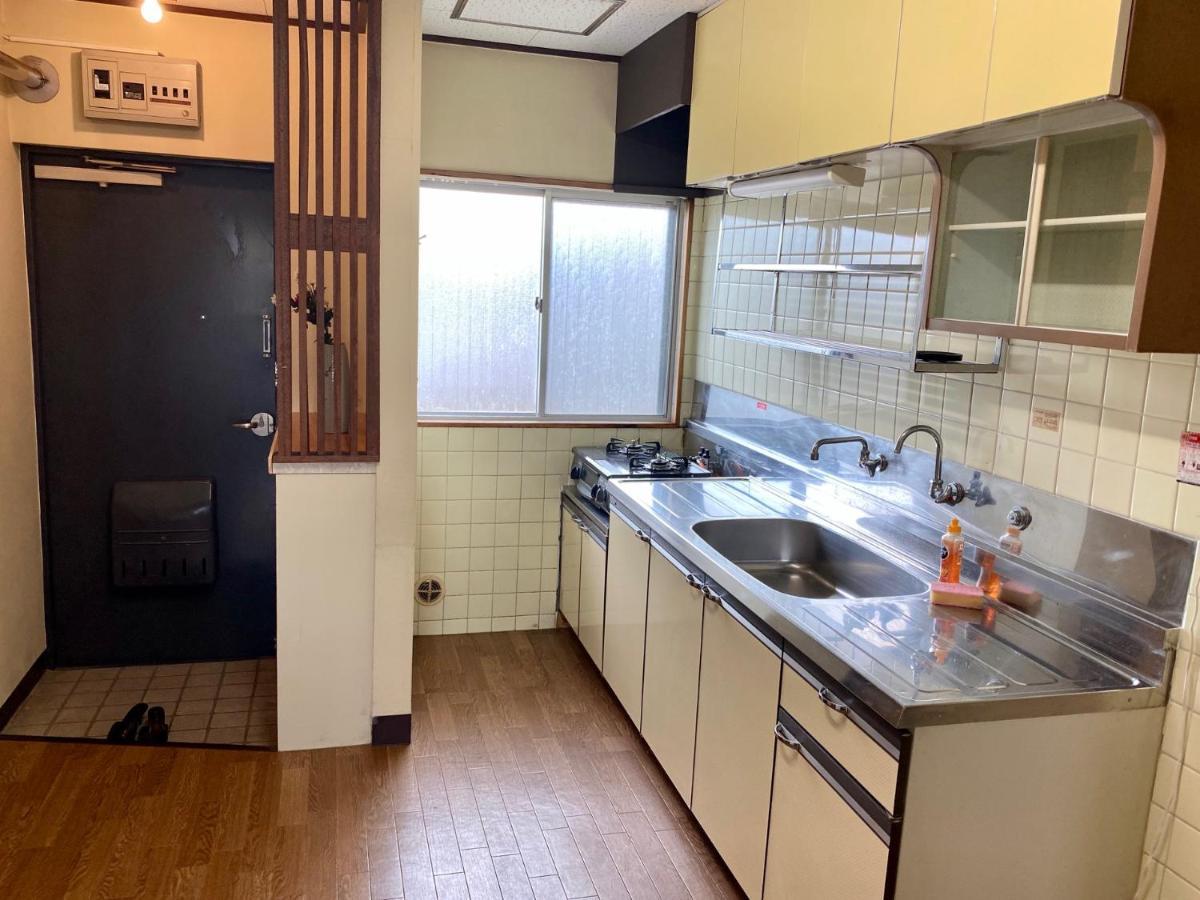 Kr In Apartment *